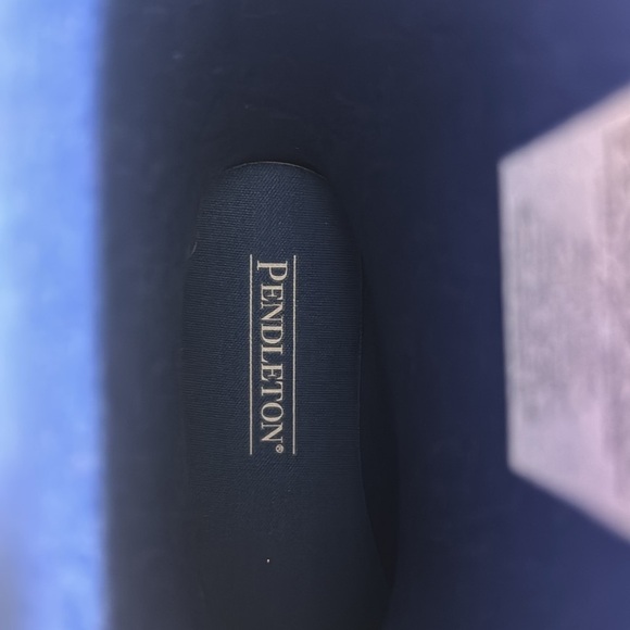 Size 3 Rain Boots Bnwt - Picture 3 of 3